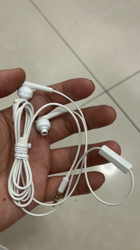 亏本清仓 韩国轻奢品牌 入耳式带麦耳机 纯净如水美声 通话清晰,影音电器,普通有线耳机,淘宝优惠券,粉丝福利购,淘宝优惠卷