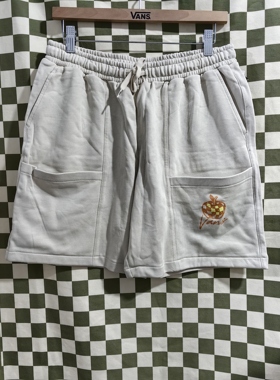 VANS 夏季新款百搭舒适休闲男女同款燕麦色短裤vn000gyg2n1