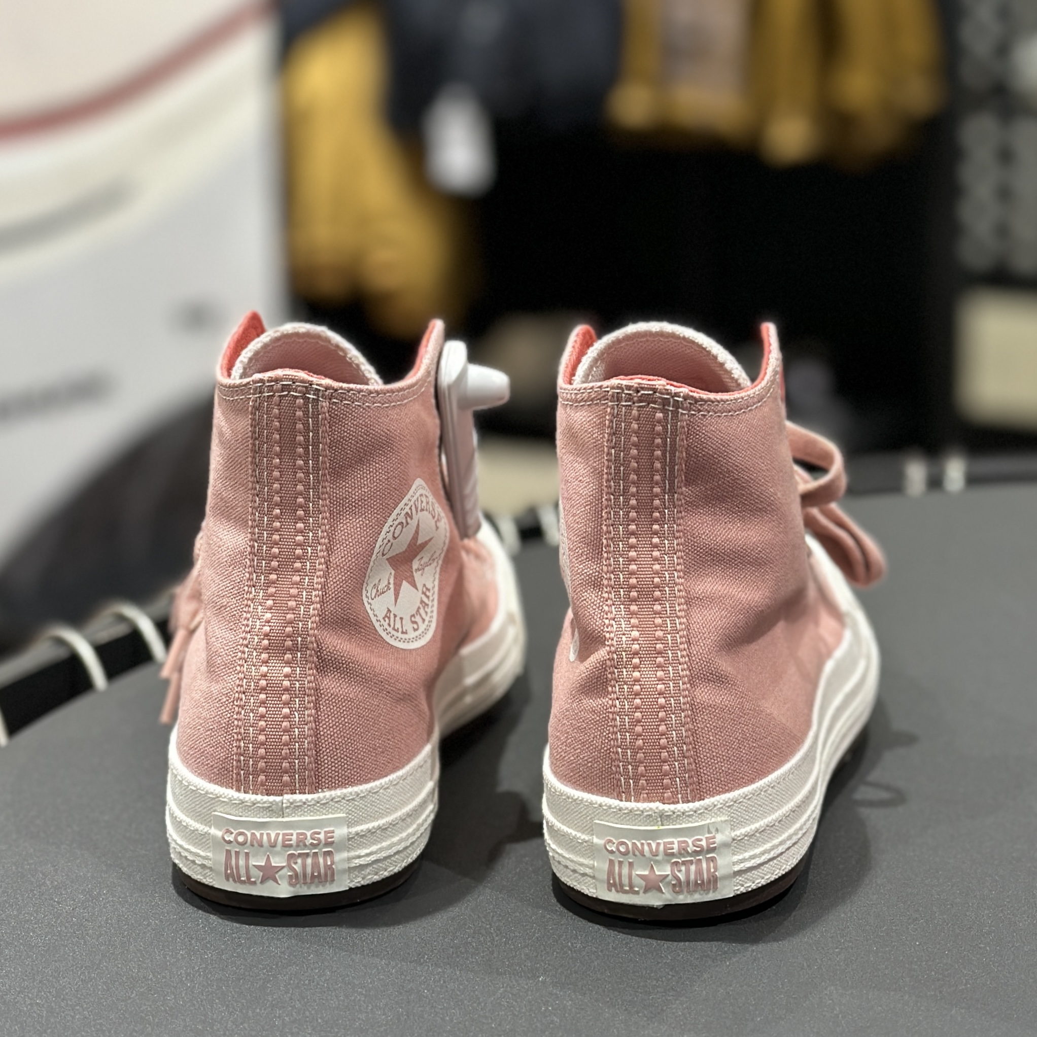 匡威Converse All Star女款高帮西柚色休闲运动帆布鞋A02