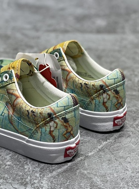 VANSXMOCA艺术博物馆联名OLD SKOOL印花低帮帆布板鞋VN0A5KRFYQ8