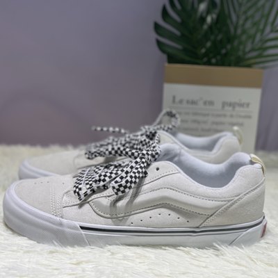 Vans Knu Skool男女同款时尚潮流白黑色低帮休闲板鞋VN0007QDQJM