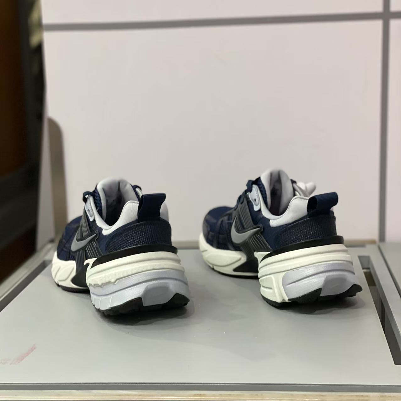 耐克时尚运动休闲鞋系带男子