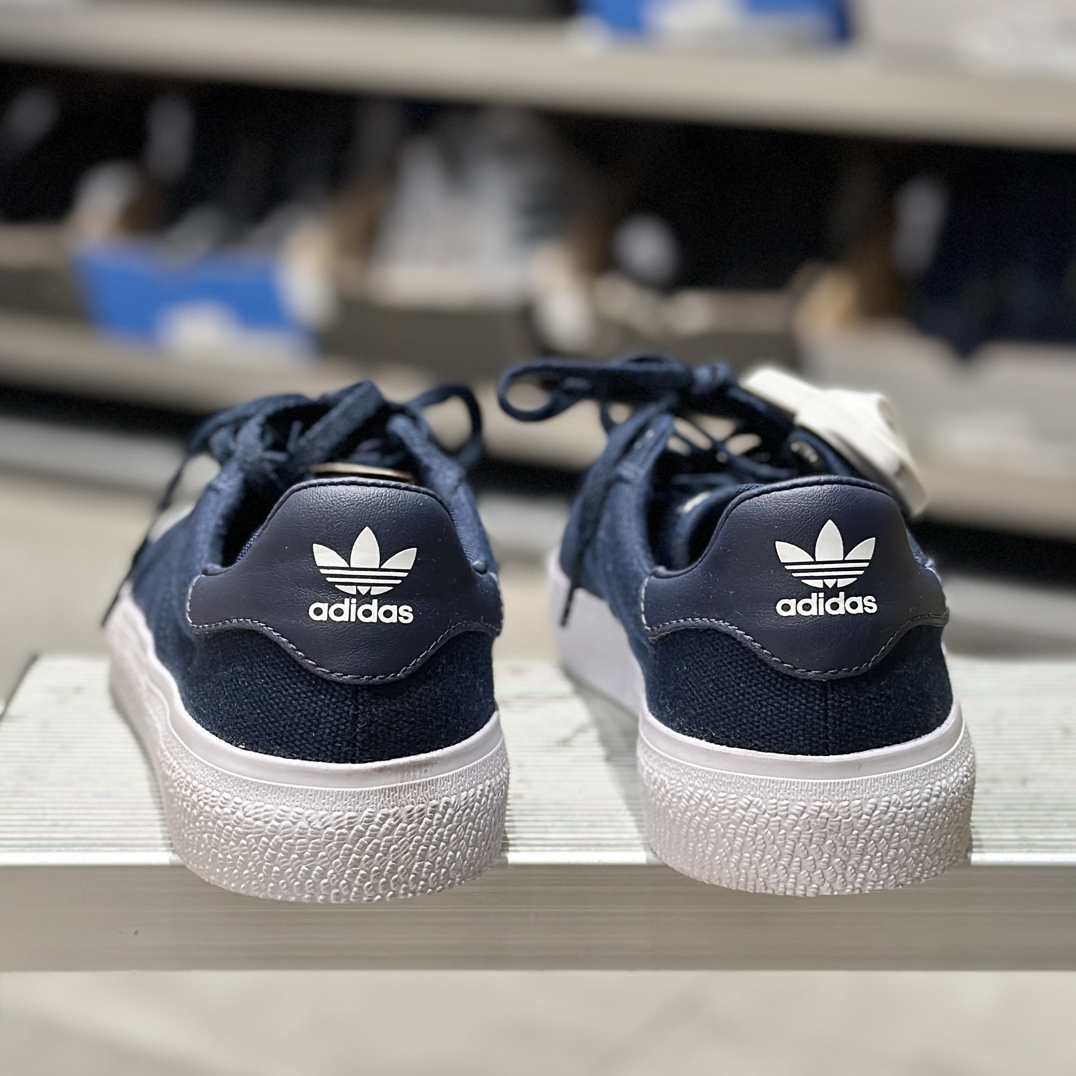 Adidas/阿迪达斯男款三叶草夏秋经典男女帆布运动休闲板鞋HR0072