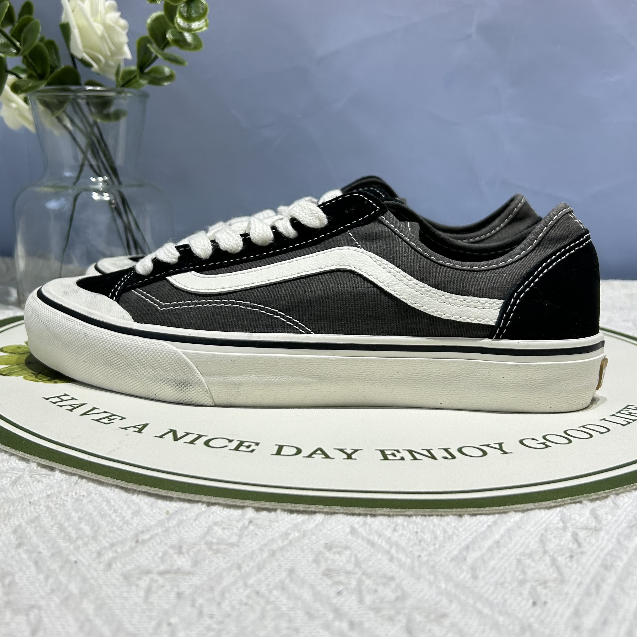 Vans Style 36经典时尚百搭复古头双色软木塞板鞋Vr3 VN0A4BX9T5O