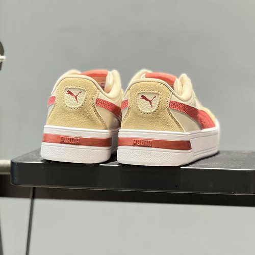 新款反毛皮拼接经典百搭休闲鞋