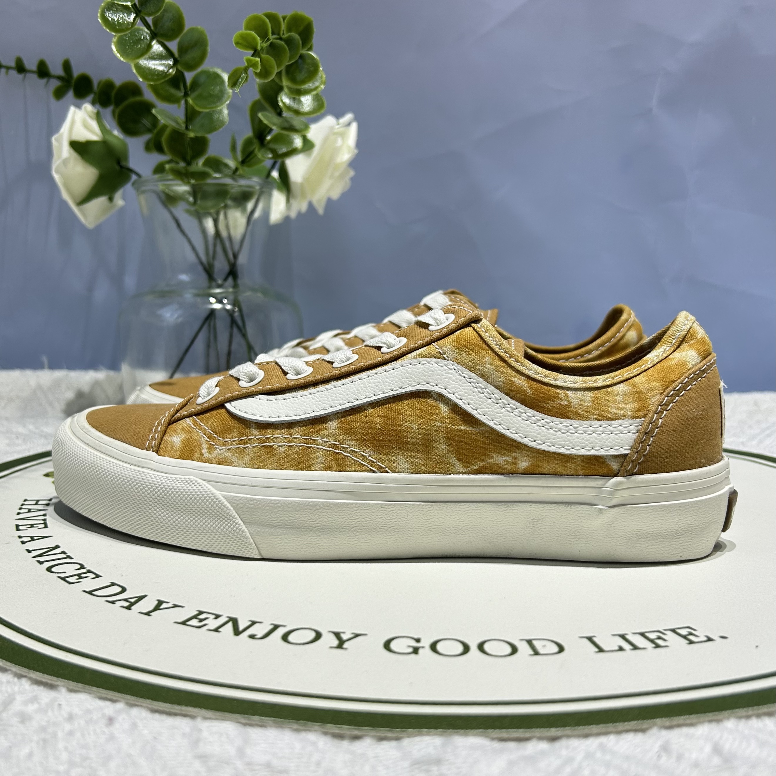 VansStyle36 Vr3软木塞小众黄白流线晕染情侣款板鞋子VN0007R2G6X