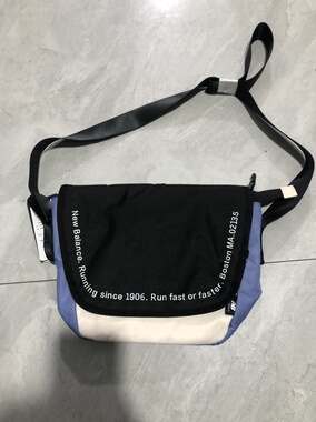 New balance 新款百搭休闲男女同款蓝色拼接单肩斜挎包lab23107