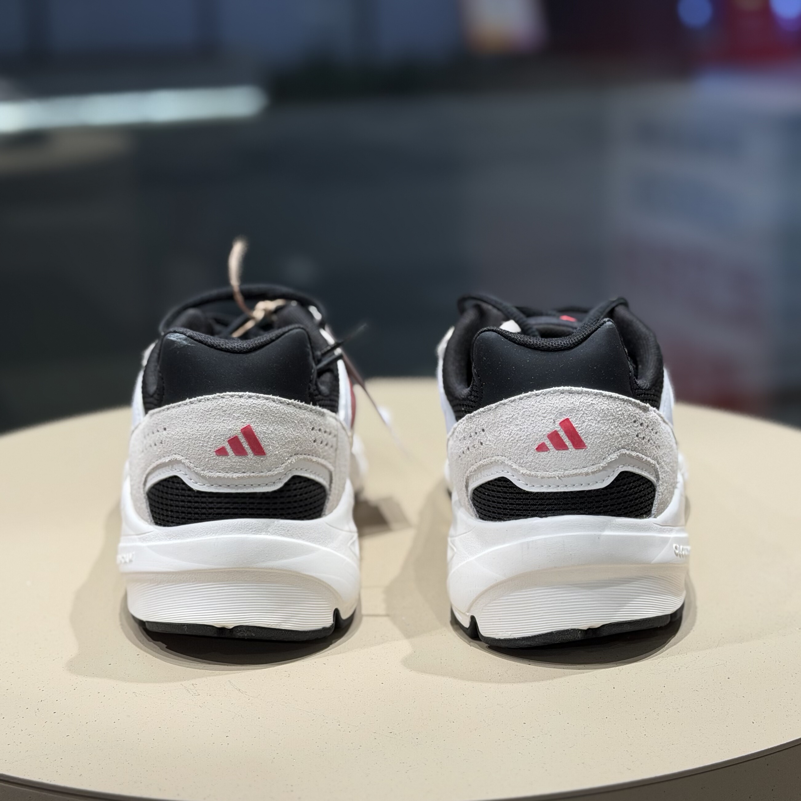 Adidas/阿迪达斯 CRAZYCHAOS2000 男款防滑耐磨休闲运动鞋JH6846