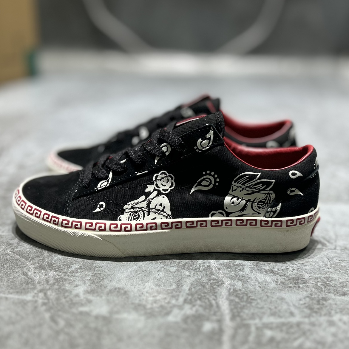 vans style36男女同款兔年限定印花低帮休闲帆布板鞋VN0A54F6BM8