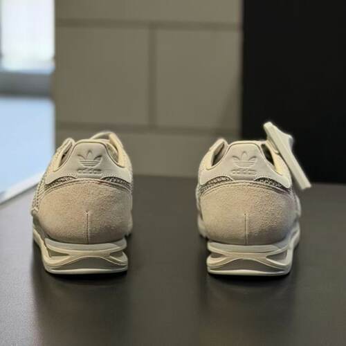 adidas阿迪达斯三叶草男女RSORI-RUNNING运动休闲鞋JR7813