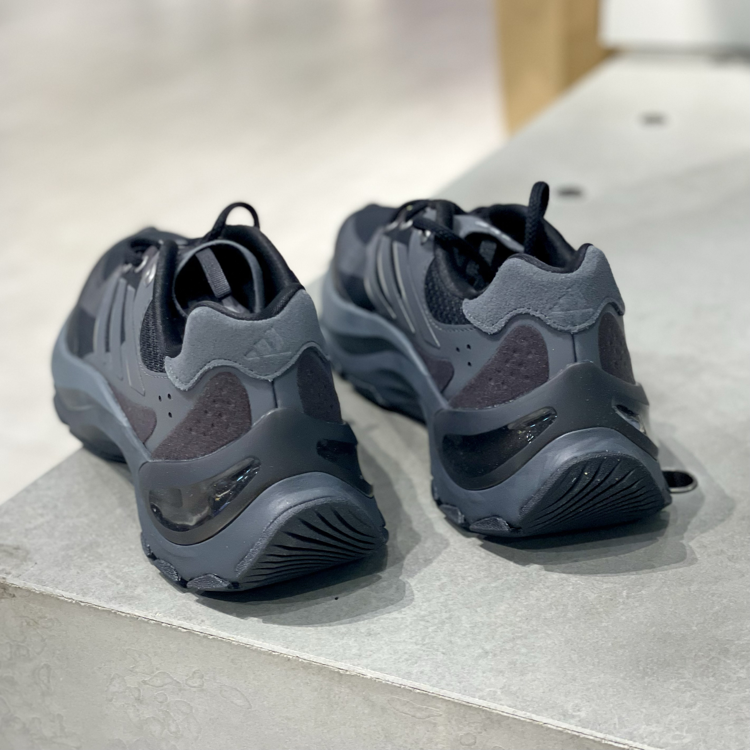 阿迪达斯/Adidas MAXXWAVY男子厚底休闲透气系带缓震运动鞋JH9631