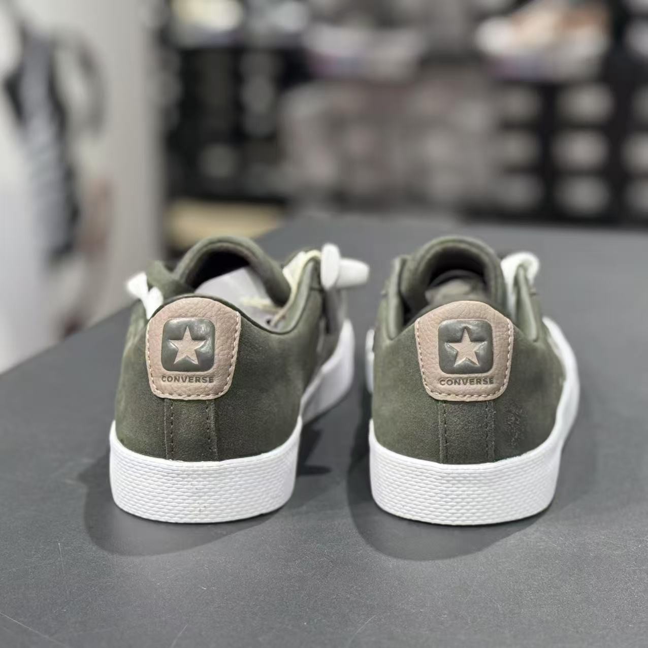 CONVERSE匡威 PL Vulc Pro制胜星箭男女低帮翻毛皮滑板鞋 A06653C