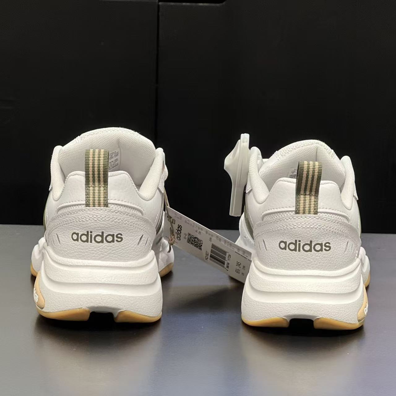 阿迪达斯/Adidas秋季男女款橄榄绿休闲百搭复古增高老爹鞋HQ1827