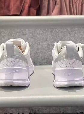 耐克Nike AIR MAX NUAXIS女子轻便透气休闲跑步鞋HF1233-101