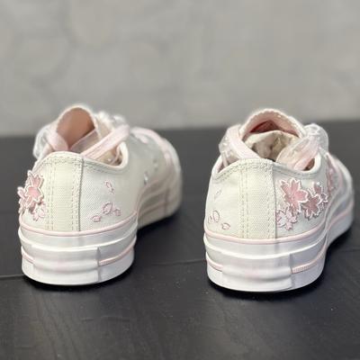 匡威 1970s 米色樱花粉色花花设计板鞋女子低帮帆布鞋A06222 N仓