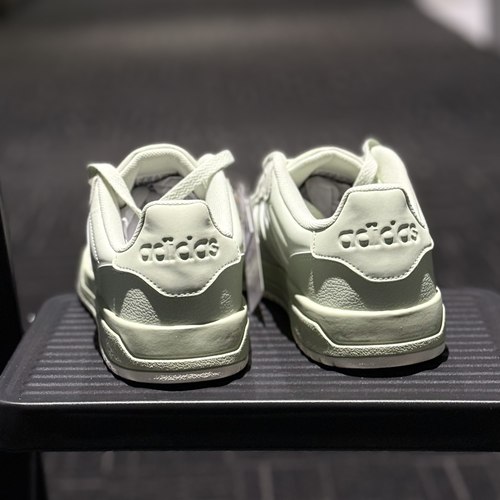Adidas阿迪达斯NEOENTRAP男子