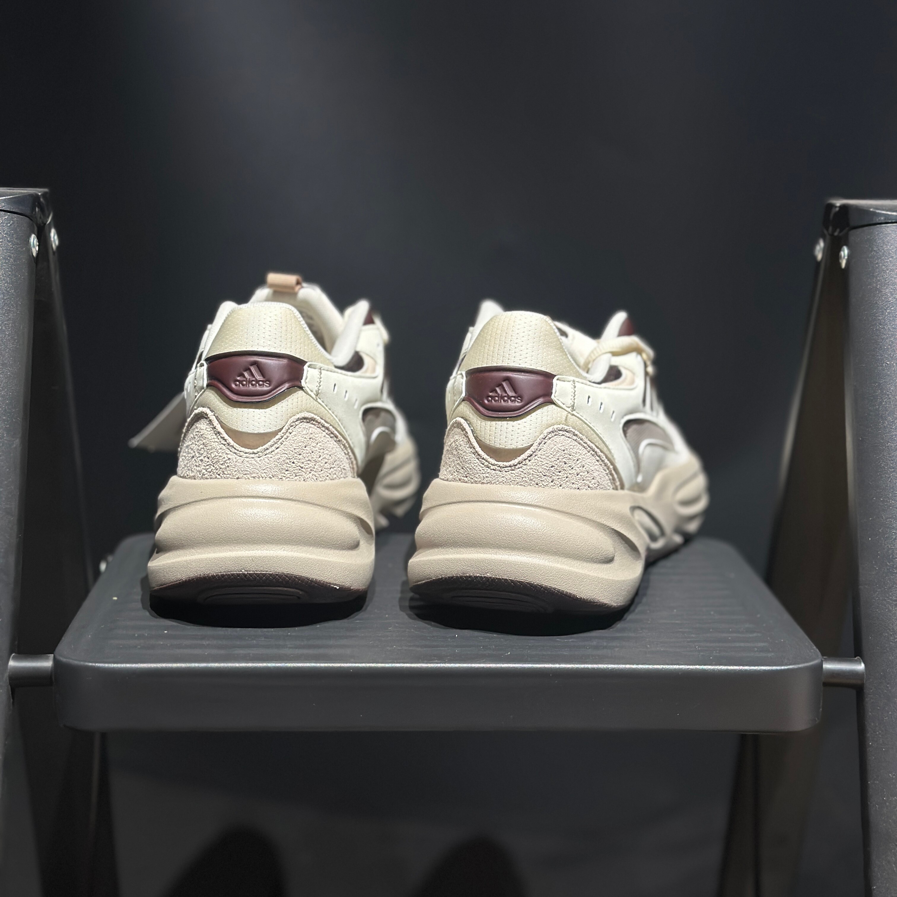 【坏蛋】adidas/阿迪达斯男春夏厚底低帮撞色运动鞋鞋JR3201