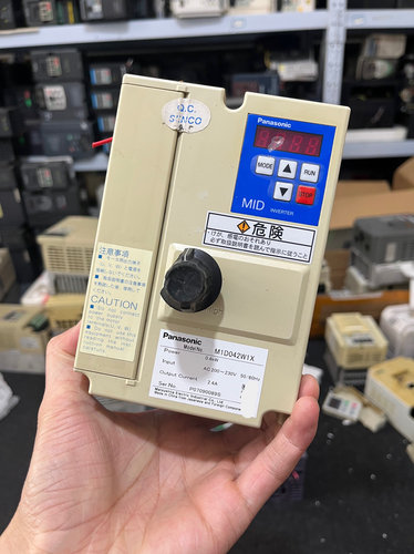 松下MID变频器M1D042W1X 0.4KW 220V二手拆机 功能包好