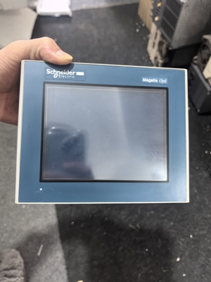 二手施耐德触摸屏XBTOT2110功能正常 自行刷程序 无技术服务