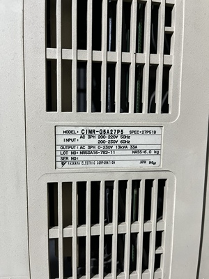 二手安川616G5变频器200V 7.5KW CIMR-G5A27P5 VARISPEED三相220V