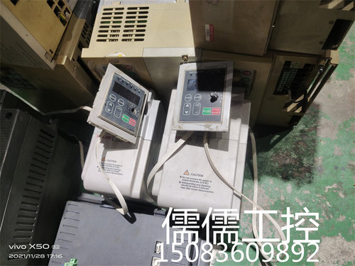 二手拆机德力西变频器0.75kw220v不带面板CDI-EM60G0R75S2好用