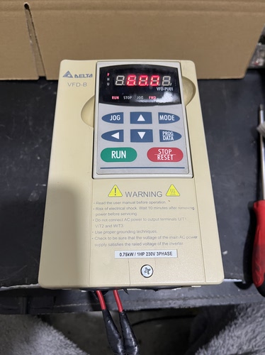 二手台达变频器VFD007B23A 0.75KW 220V三相 功能包好VFD-B