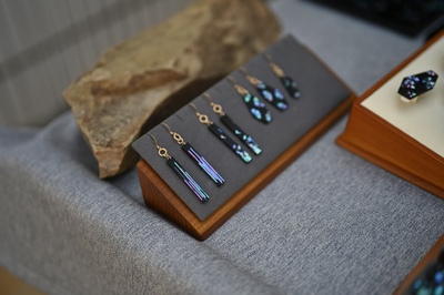 女款耳饰大漆螺钿镶嵌原创设计