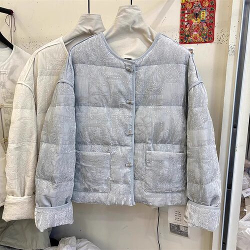 新中式提花刺绣圆领棉服外套女