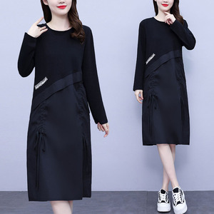 大码宽松休闲显瘦连衣裙女2026秋季新款中长裙设计感抽绳长袖裙子