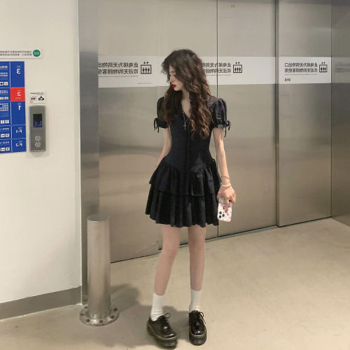 正品专柜韩系小个子蕾丝花边v领短袖连衣裙女收腰设计感短款蛋糕A