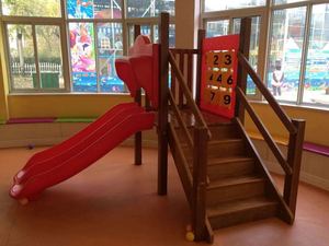 新款促销新款肯德基滑梯组合幼儿园木质室内外滑滑梯秋千进口实木
