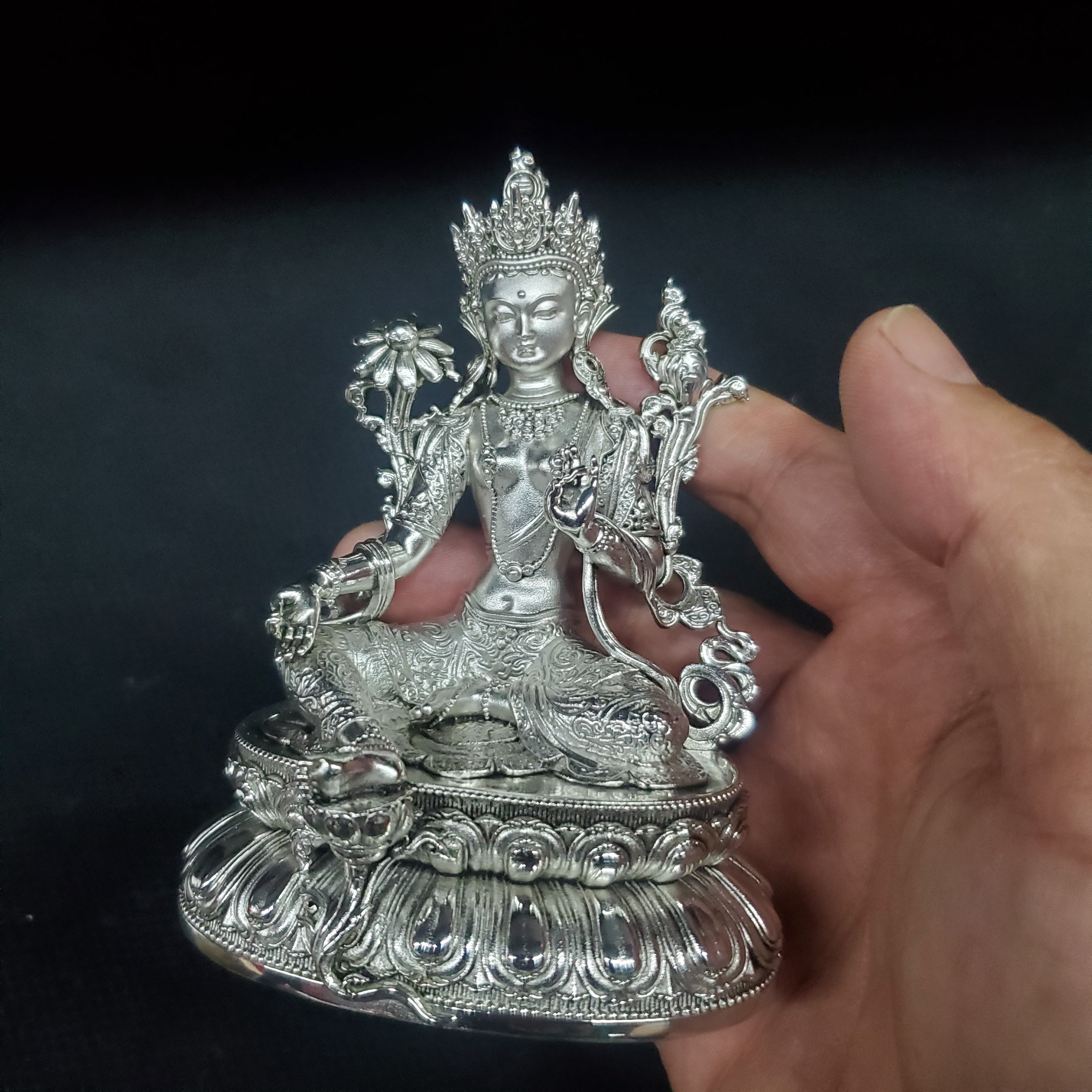 尼泊尔工艺纯铜鎏银绿度母佛像摆件密宗民族风佛堂居家供奉小佛像