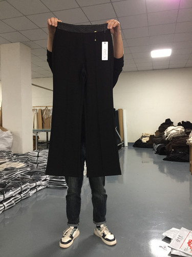金歌诗蒂品牌女裤黑色微喇高腰长裤女2026秋冬松紧弹力显瘦休闲裤