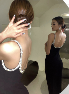 黑色钻石闪闪修身性感吊带连衣裙女露背轻奢高级感小礼服裙子年会