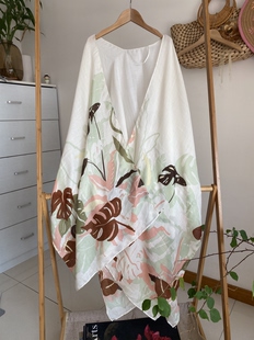 外贸欧美夏季防晒海边度假宽松罩衫复古长袍外搭披肩～微印染瑕疵