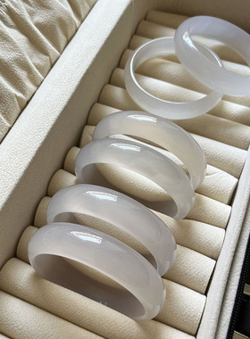 纯天然高冰玛瑙手镯白月光荔枝冻女款玉髓镯子清透正品高奢礼物