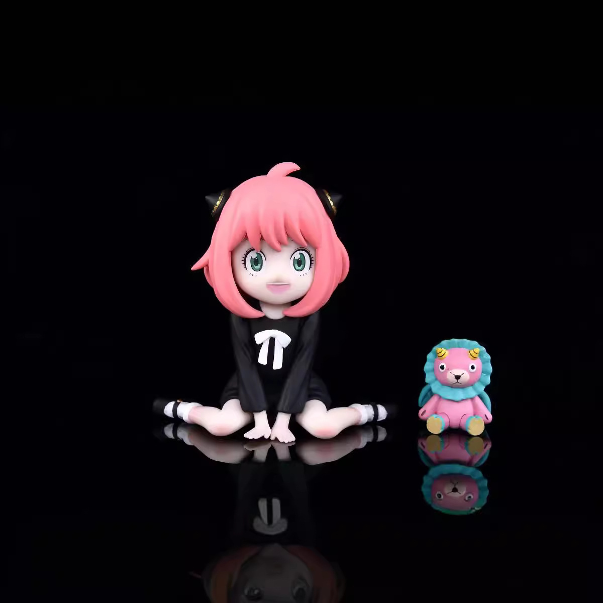 间谍过家家 可爱 阿尼亚 跪姿 车载机箱 模型 公仔 摆件 盒装手办