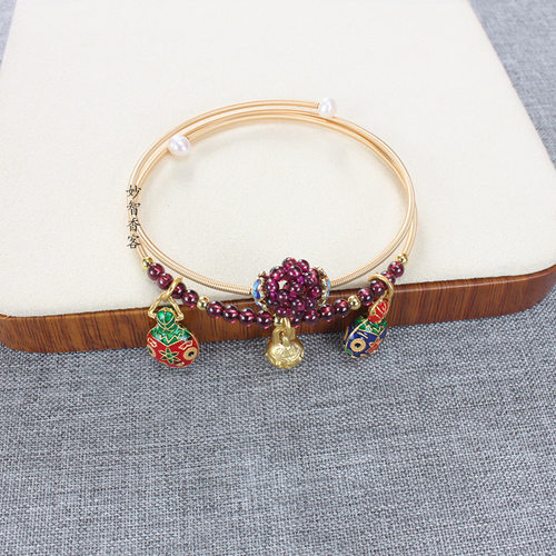 某宫原创女石榴石珍珠