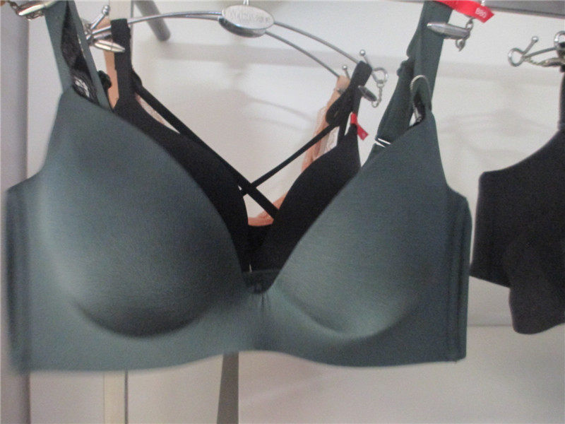 媛秀文胸女透气舒适薄款无钢圈速干ishow嫒秀聚拢内衣i92212149b