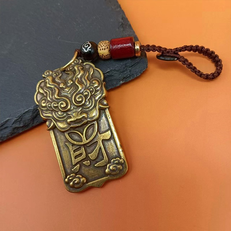 南郭良品虎头将军令牌挂件复古十二生肖太岁牌吊坠铜牌汽车钥匙链