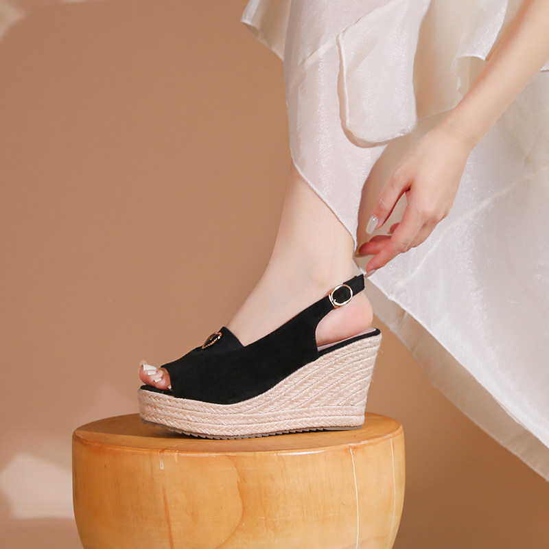 2026新款鱼嘴坡跟凉鞋女夏季草编松糕厚底高跟防水台增高黑色女鞋