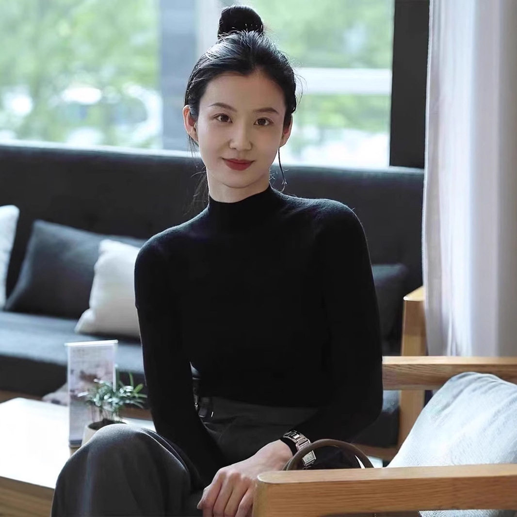 100%纯羊毛法式黑色半高领打底衫女羊绒针织衫修身感中领毛衣