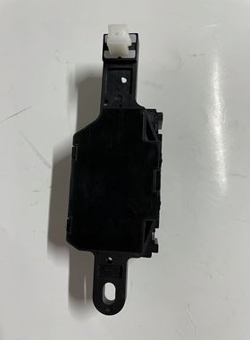 适用于奔腾B90防盗继电器5DA0-66750 防盗器 原车