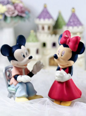 米奇椅子米妮红裙子蝴蝶结迪士