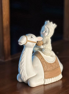 持续瓷生 D56陶瓷摆件雪宝雪娃动物创意工艺品乔迁家居装饰人物