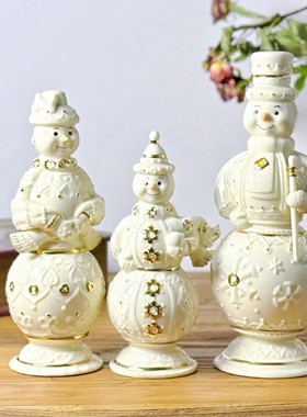持续瓷生陶瓷圣诞描金浮雕雪花雪人一家三口摆件工艺品