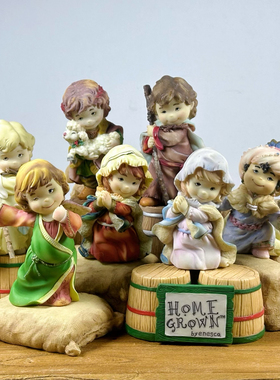 卡通男孩女孩摆件做旧