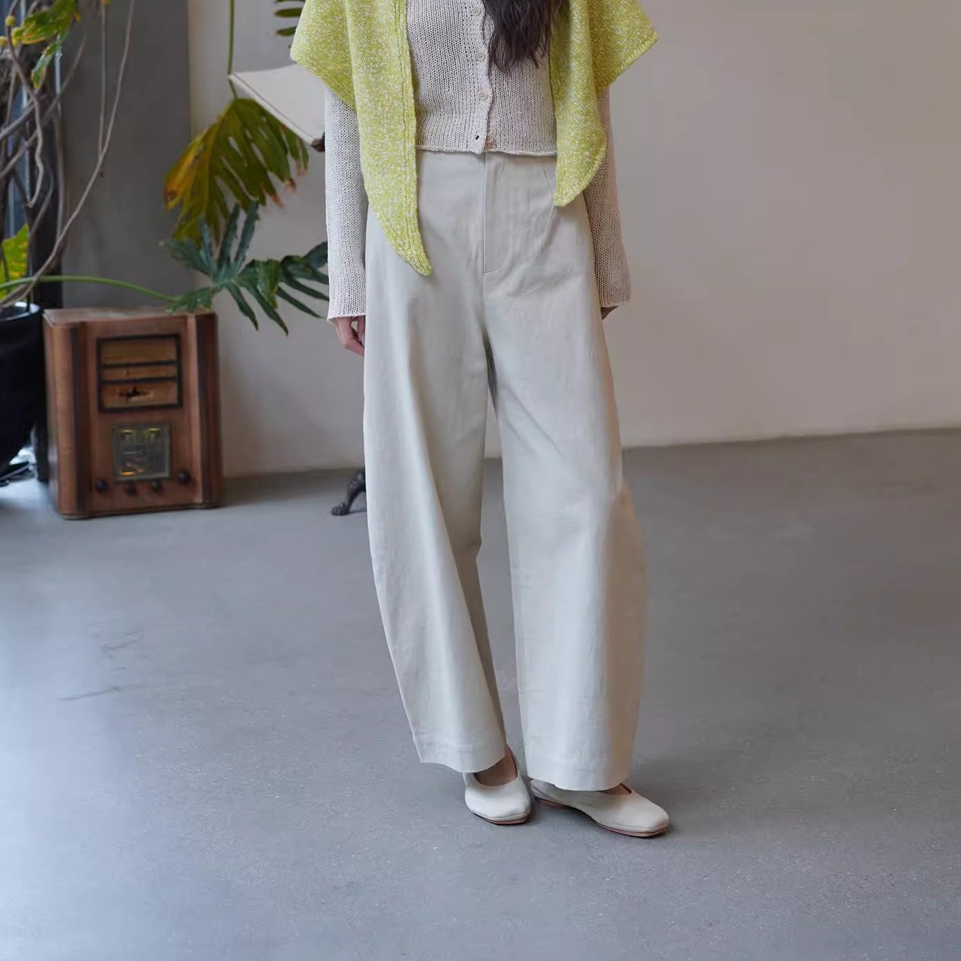 Cha 官方 | io adesso futura 天然晒肌理棉经典百搭白色直筒裤