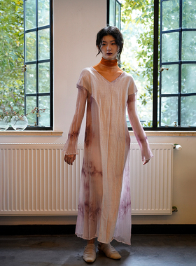 Cha 官方 | elapsing 透纱V领连衣裙