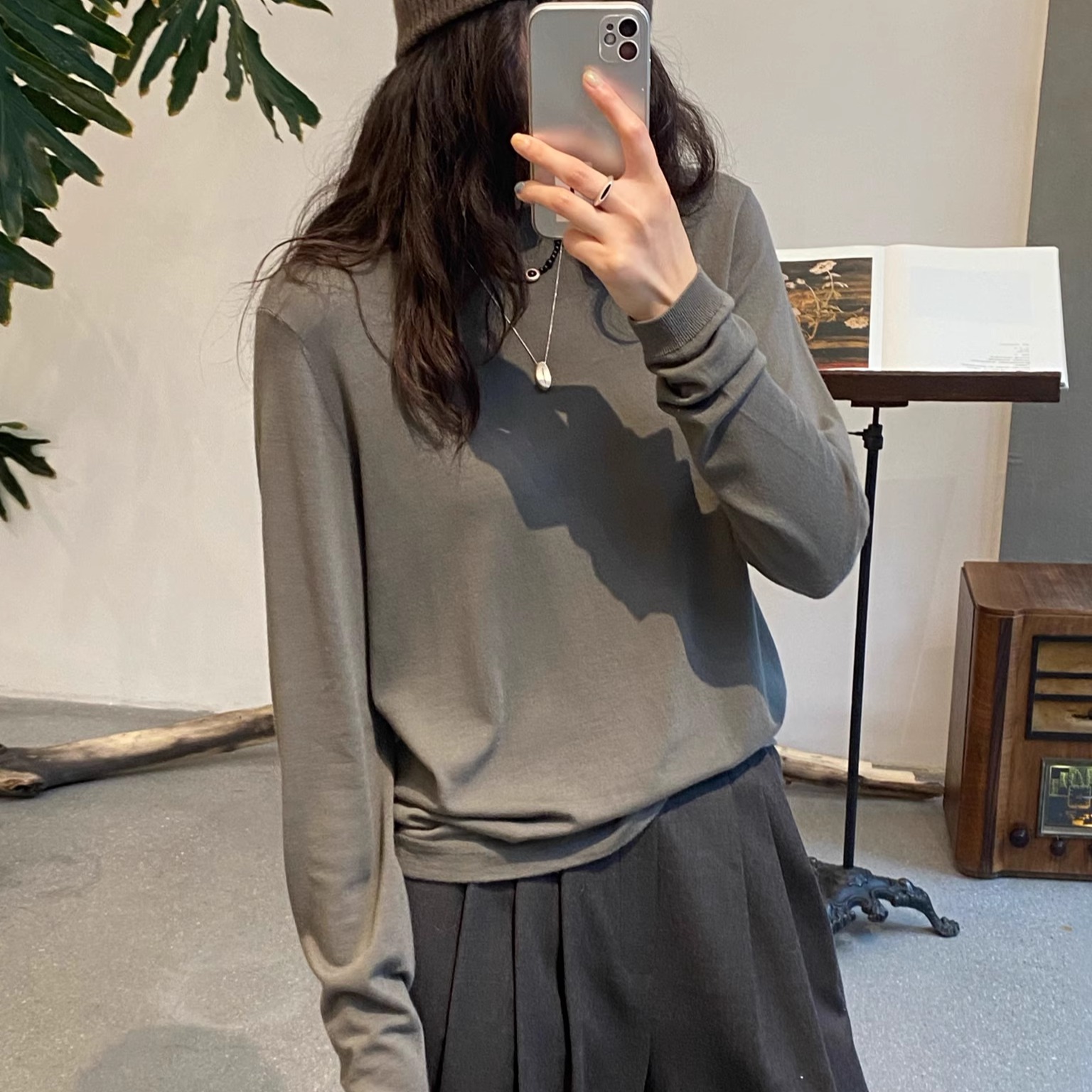 io adesso futura 黄金羊毛13.5微米 气质小圆领打底毛衣